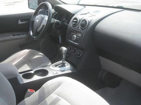 Used 2014 Nissan Rogue S image 21