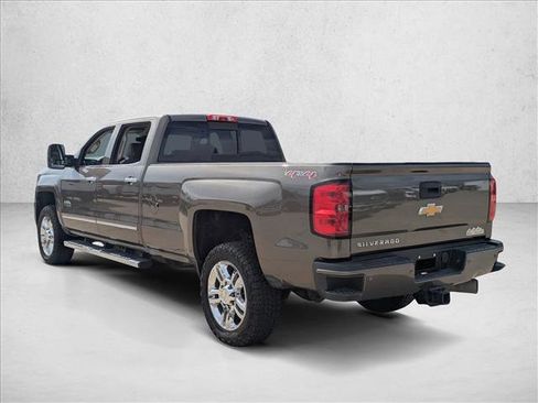 Used 2015 Chevrolet Silverado 2500 High Country w/ Duramax Plus Package image 7