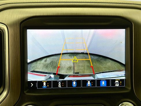 Used 2020 GMC Sierra 2500 Denali w/ Denali Ultimate Package image 14