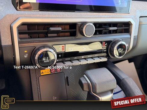 Used 2024 Toyota Tacoma Trailhunter image 20