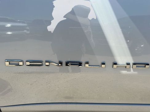 Used 2024 GMC Sierra 2500 Denali Ultimate AWD/4WD image 35