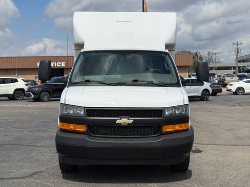 Used 2023 Chevrolet Express 3500 w/ Power Convenience Package image 3