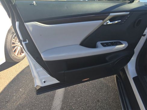 Used 2022 Lexus RX 350 FWD w/ Premium Package image 10