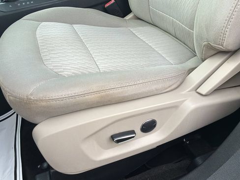 Used 2018 Ford Explorer FWD image 15