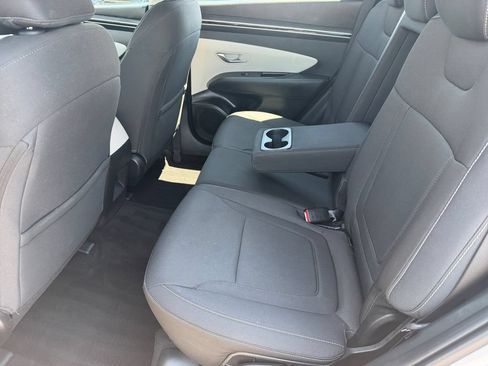 Used 2024 Hyundai Tucson SE FWD image 14