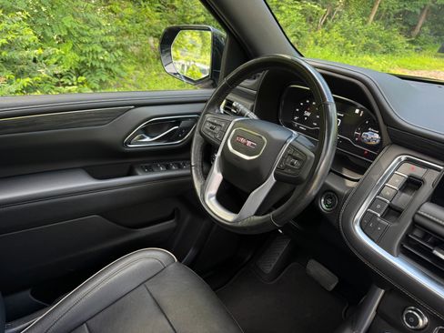 Used 2022 GMC Yukon XL SLT w/ SLT Premium Package AWD/4WD image 43
