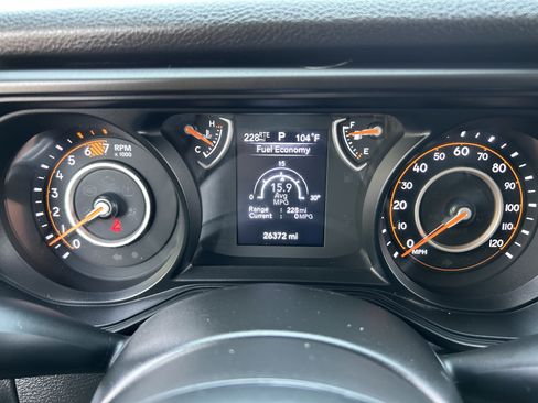 Used 2024 Jeep Wrangler Unlimited Sport AWD/4WD image 25