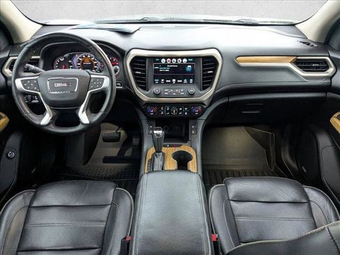 Used 2017 GMC Acadia Denali image 16