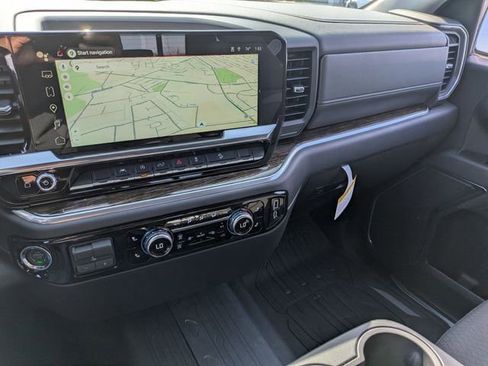 New 2026 GMC Sierra 1500 SLE image 21