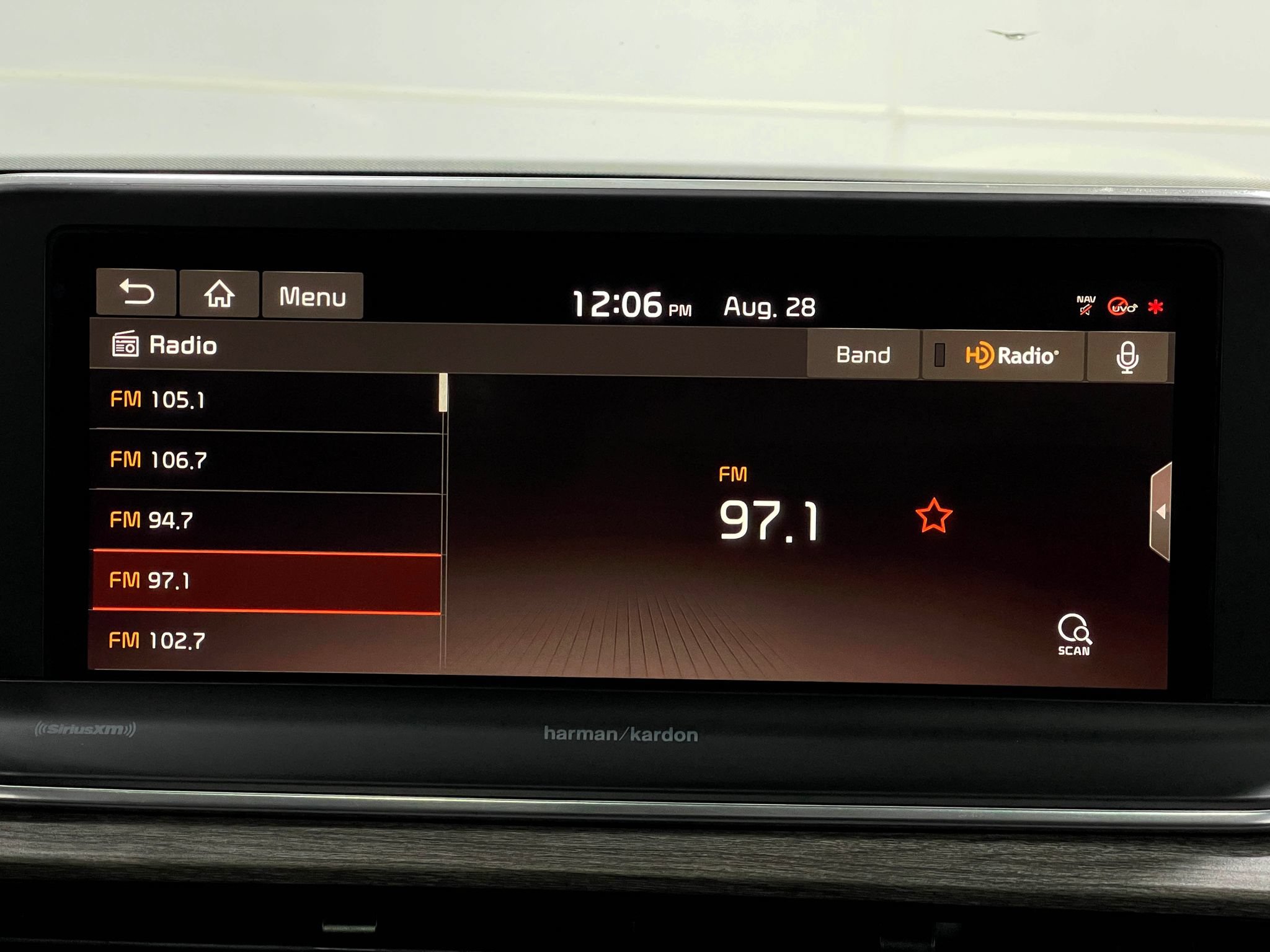 Used 2021 Kia Telluride SX w/ Nightfall Edition Package AWD/4WD image 24