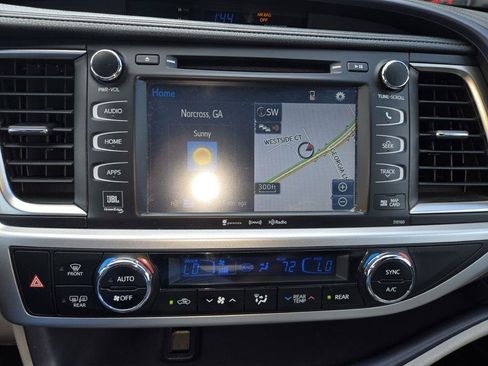 Used 2016 Toyota Highlander Limited FWD image 26