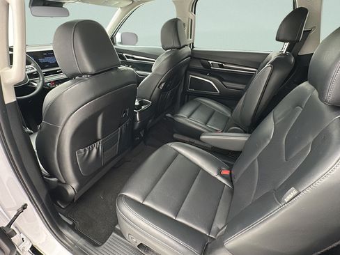 Used 2025 Kia Telluride S AWD/4WD image 9