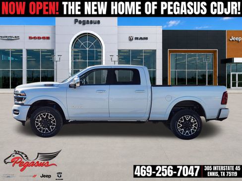 New 2026 RAM 2500 Limited AWD/4WD image 3
