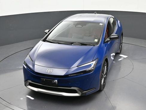 Used 2026 Toyota Prius Plug-In Hybrid FWD image 23