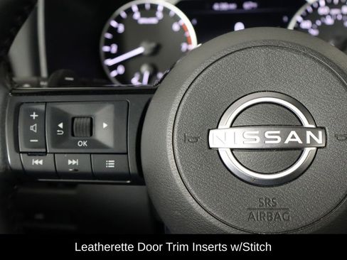 Used 2023 Nissan Rogue SV w/ SV Premium B Package AWD/4WD image 8