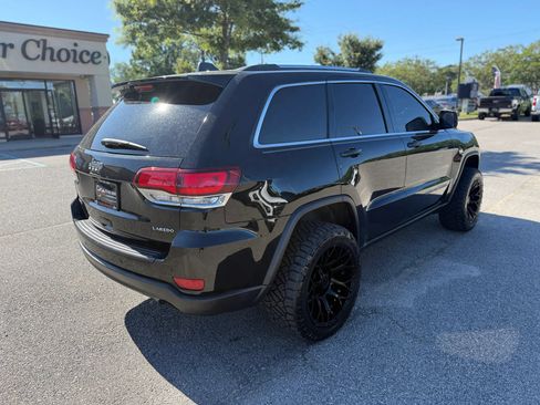 Used 2020 Jeep Grand Cherokee Laredo AWD/4WD image 8