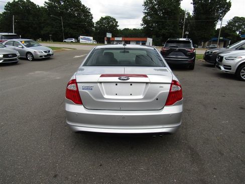 Used 2011 Ford Fusion SE FWD image 5