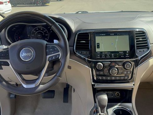 Used 2021 Jeep Grand Cherokee Overland AWD/4WD image 19