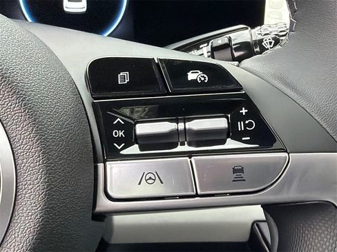 New 2026 Hyundai Elantra Limited image 25