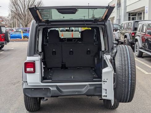 Certified 2023 Jeep Wrangler Sport image 28