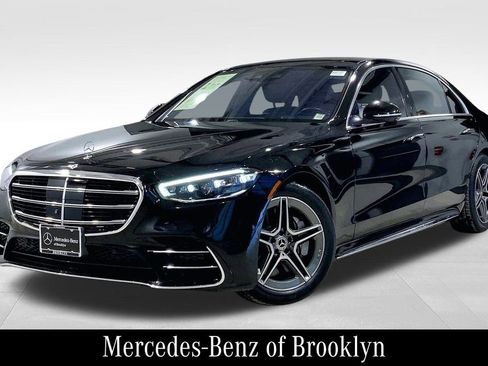 Used 2021 Mercedes-Benz S 580 4MATIC Sedan image 3