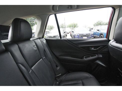 Used 2025 Subaru Outback Touring XT AWD/4WD image 12