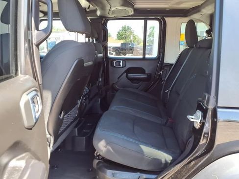 Used 2024 Jeep Wrangler Unlimited Rubicon 4xe AWD/4WD image 20