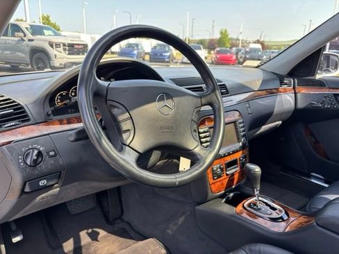 Used 2006 Mercedes-Benz S 500 image 9
