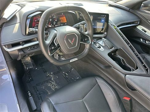 Used 2025 Chevrolet Corvette Z06 image 9