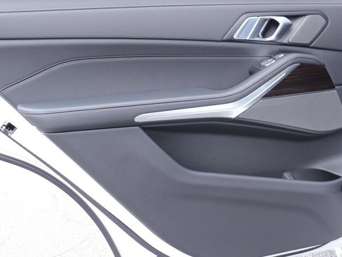 New 2026 BMW X7 xDrive40i image 12