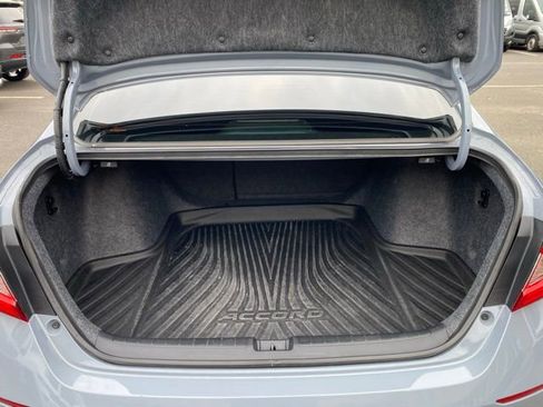 Used 2021 Honda Accord Sport image 11