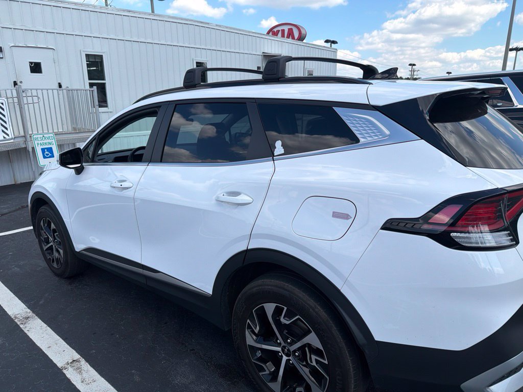 Used 2025 Kia Sportage EX w/ Premium Package AWD/4WD image 8