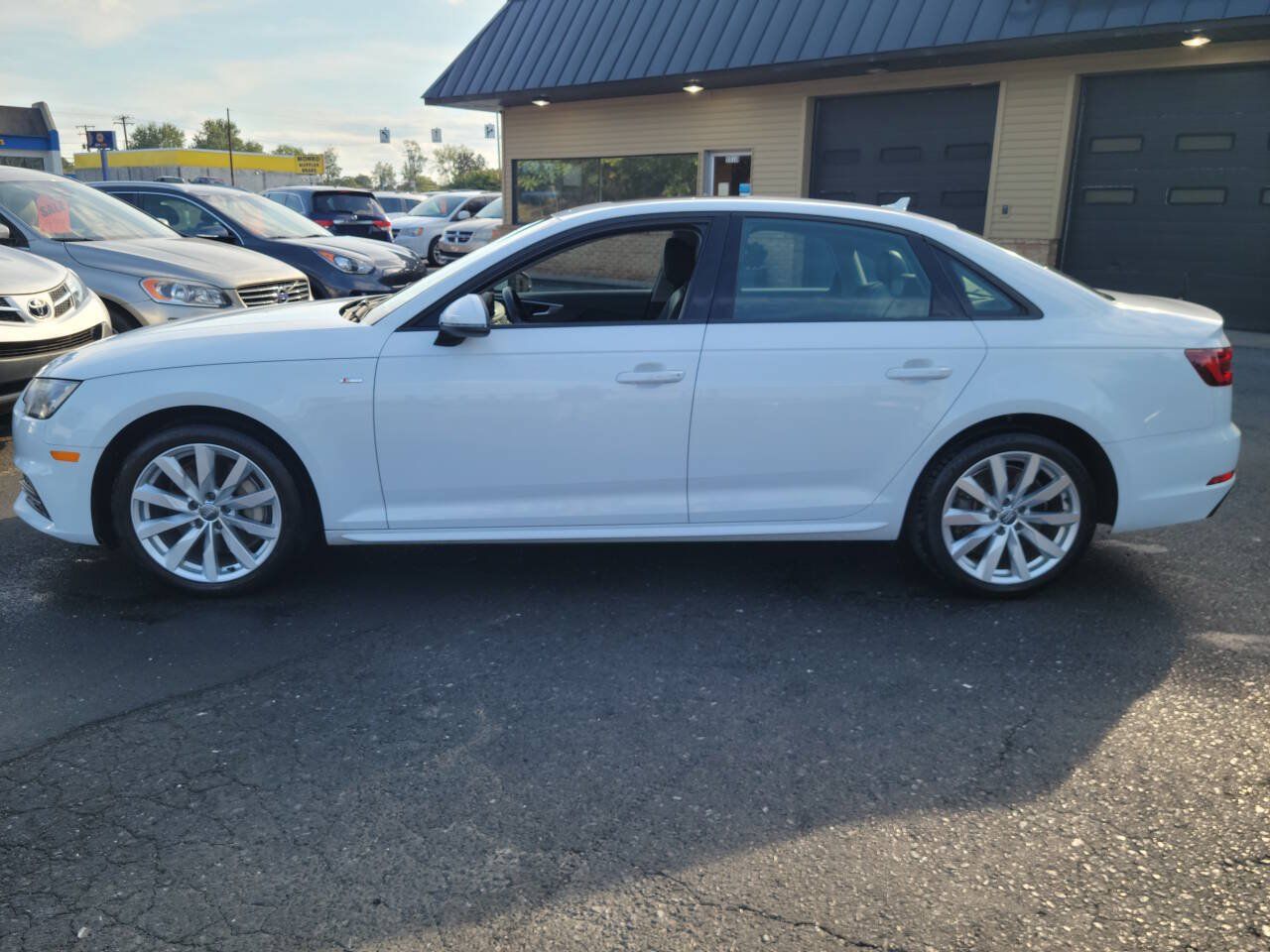 Used 2018 Audi A4 2.0T Premium w/ Convenience Package AWD/4WD image 7