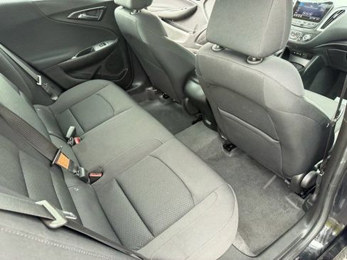 Used 2023 Chevrolet Malibu LS FWD image 23