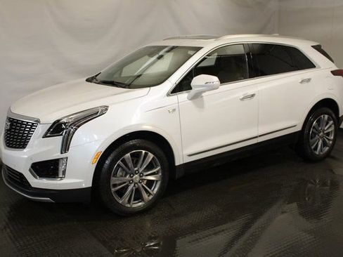 Used 2020 Cadillac XT5 Premium Luxury image 2