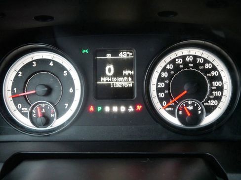 Used 2014 RAM 3500 Tradesman w/ Chrome Appearance Group image 21