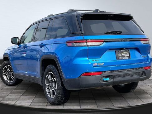 Used 2022 Jeep Grand Cherokee Trailhawk w/ Luxury Tech Group III image 11