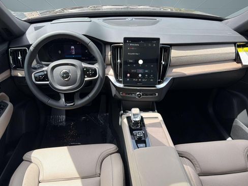 New 2026 Volvo XC90 B6 Ultra w/ Protection Package AWD/4WD image 14