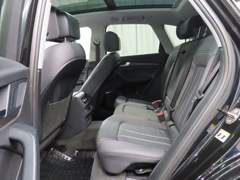 Used 2023 Audi Q5 2.0T Premium w/ Convenience Package AWD/4WD image 14