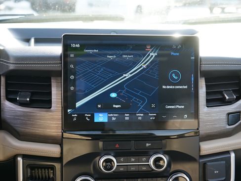 Used 2022 Ford Expedition Limited image 25