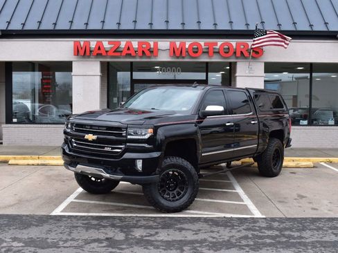 Used 2017 Chevrolet Silverado 1500 LTZ Z71 w/ LTZ Plus Package image 2