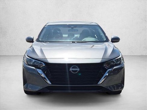 Used 2025 Nissan Sentra SV FWD image 2