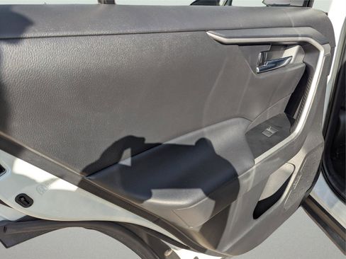 Used 2024 Toyota RAV4 XLE image 9