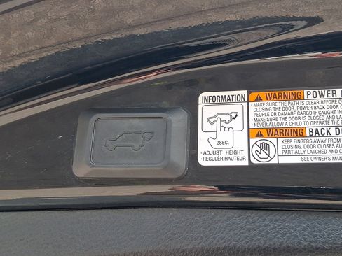 Used 2015 Toyota RAV4 Limited AWD/4WD image 31