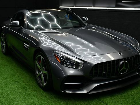 Used 2018 Mercedes-Benz AMG GT S image 11
