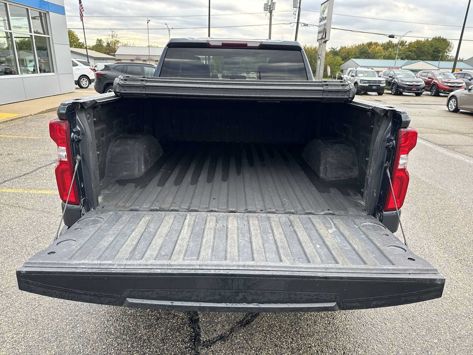 Used 2019 Chevrolet Silverado 1500 Custom w/ Custom Value Package AWD/4WD image 10