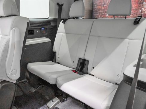 Used 2025 Hyundai Santa Fe Calligraphy image 13