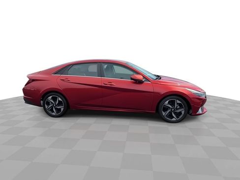 Used 2021 Hyundai Elantra Limited FWD image 9