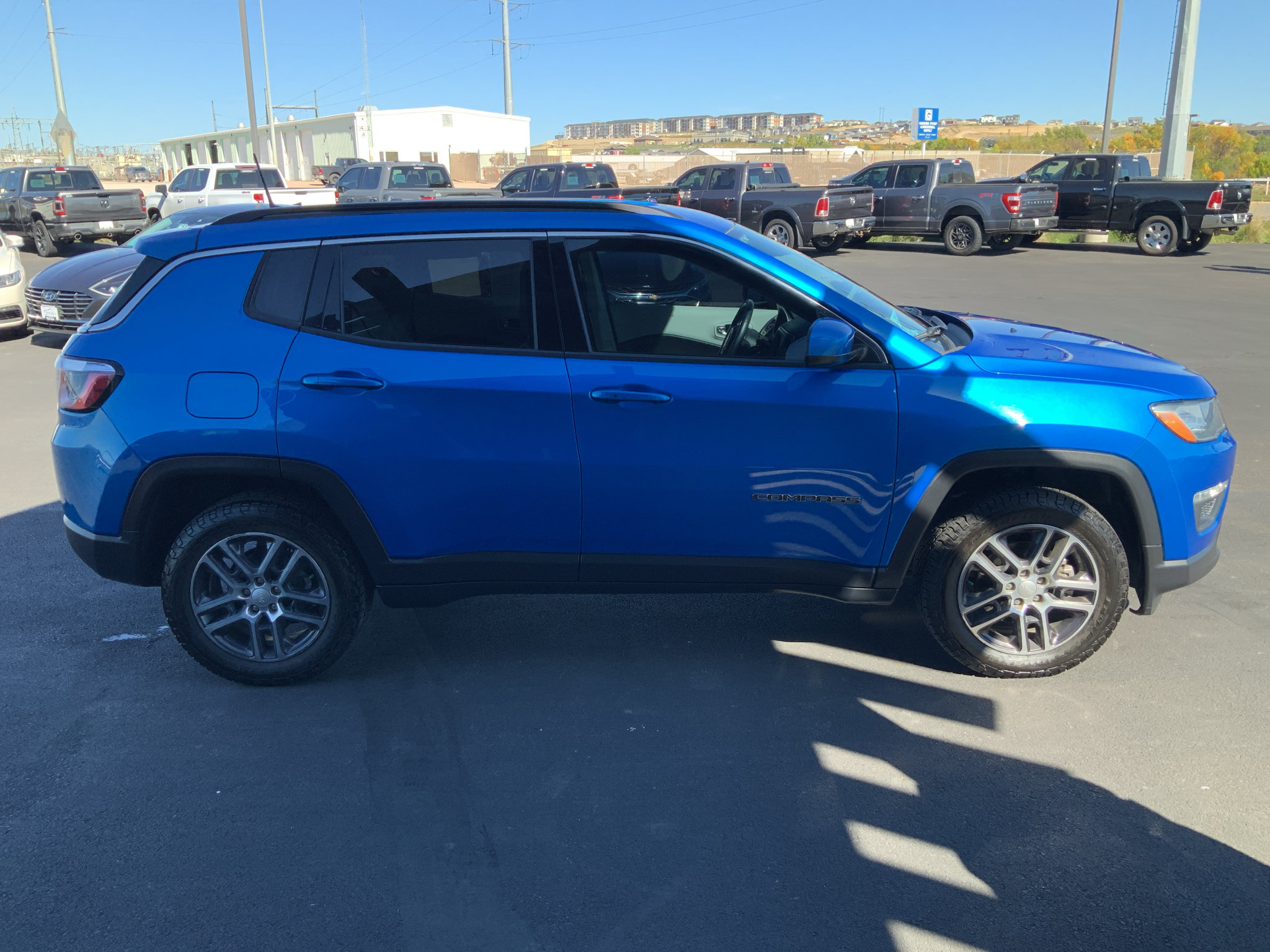 Used 2019 Jeep Compass Latitude w/ Popular Equipment Group AWD/4WD image 5