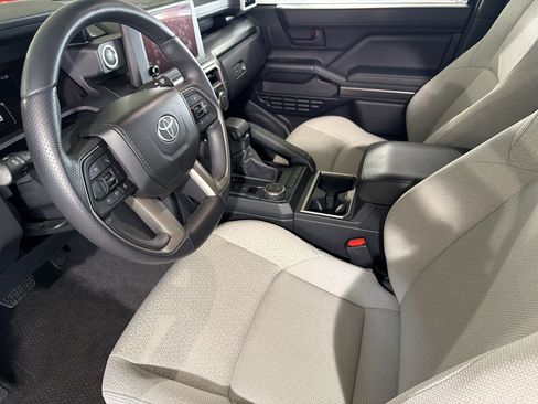 Used 2026 Toyota 4Runner SR5 RWD image 4